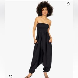4 for $20 NWOT Harem Jumpsuit 2 in 1 Harem Pants Romper - Black - L/XL